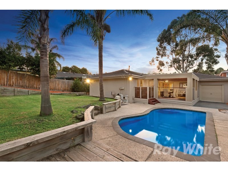 4 Harlingford Court, Wheelers Hill VIC 3150