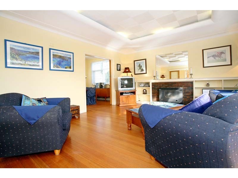 10 Joyce Avenue, Glen Waverley VIC 3150