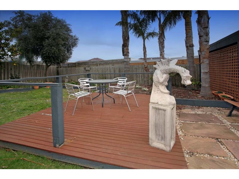 69 Rivett Crescent, Mulgrave VIC 3170