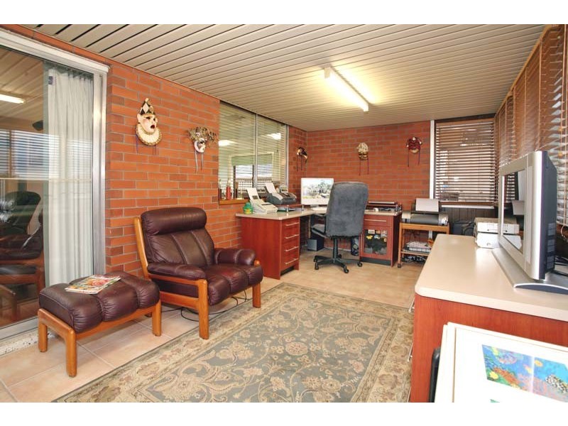 69 Rivett Crescent, Mulgrave VIC 3170