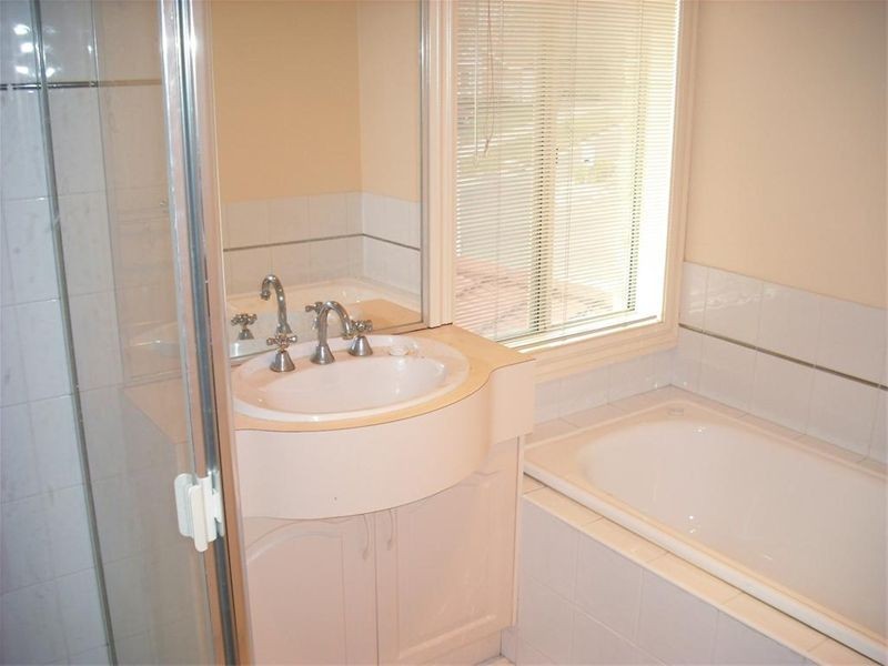 36 Shaftsbury Drive, Mulgrave VIC 3170