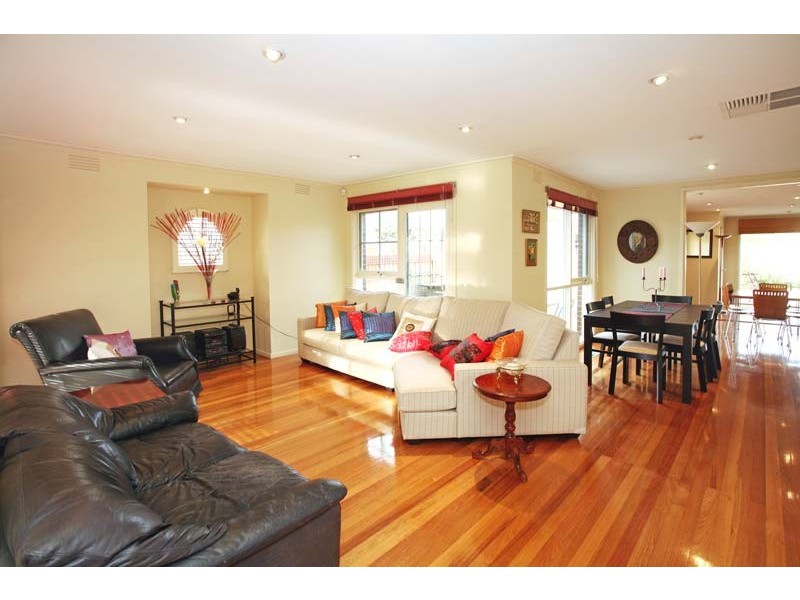 28 Annandale Crescent, Glen Waverley VIC 3150