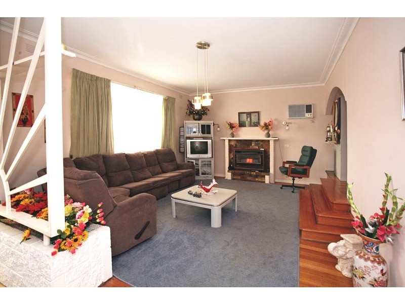 35 Bales Street, Mount Waverley VIC 3149