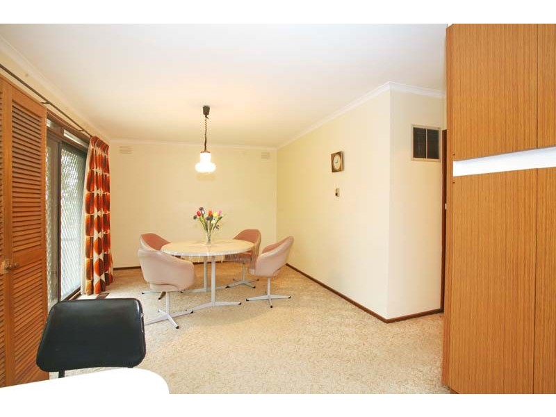 17 Hartland Road, Vermont South VIC 3133