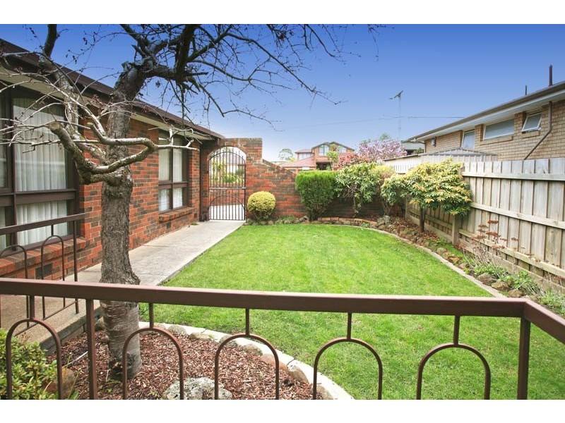 17 Hartland Road, Vermont South VIC 3133