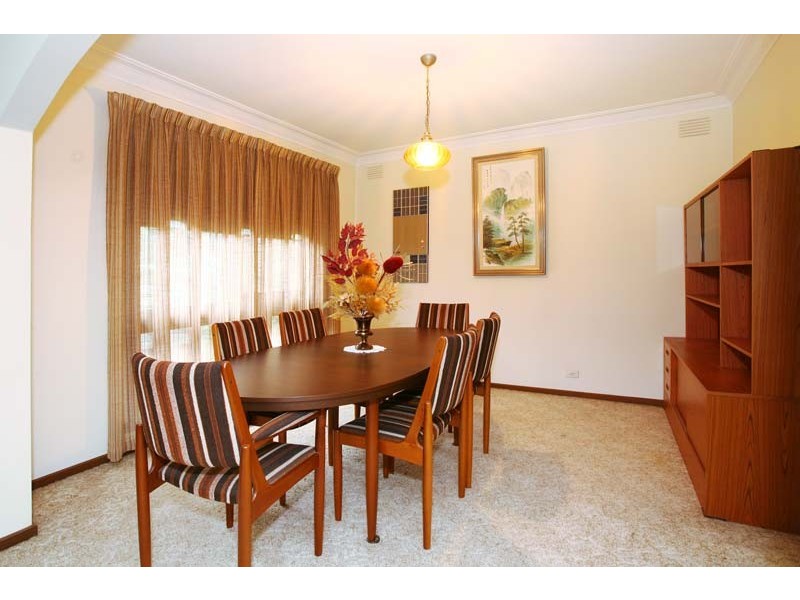 17 Hartland Road, Vermont South VIC 3133