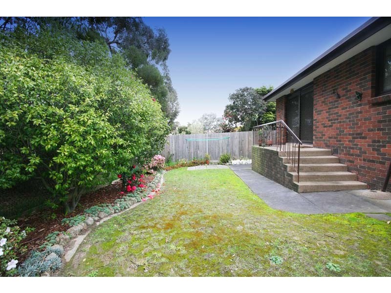 17 Hartland Road, Vermont South VIC 3133