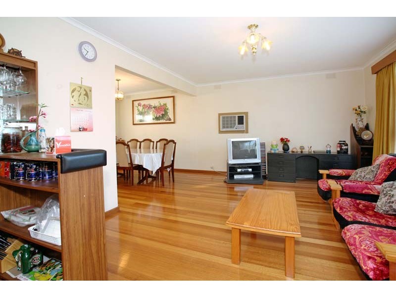 98 Strada Crescent, Wheelers Hill VIC 3150