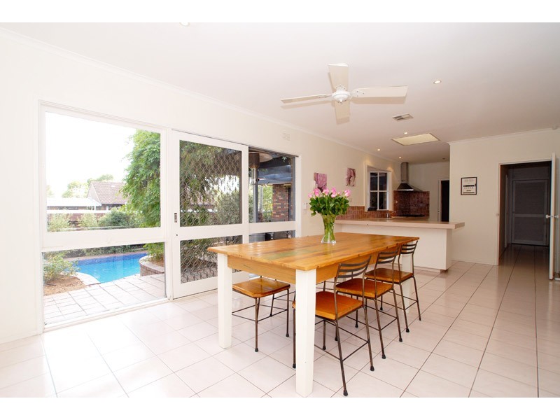 7 Bluegum Avenue, Wheelers Hill VIC 3150