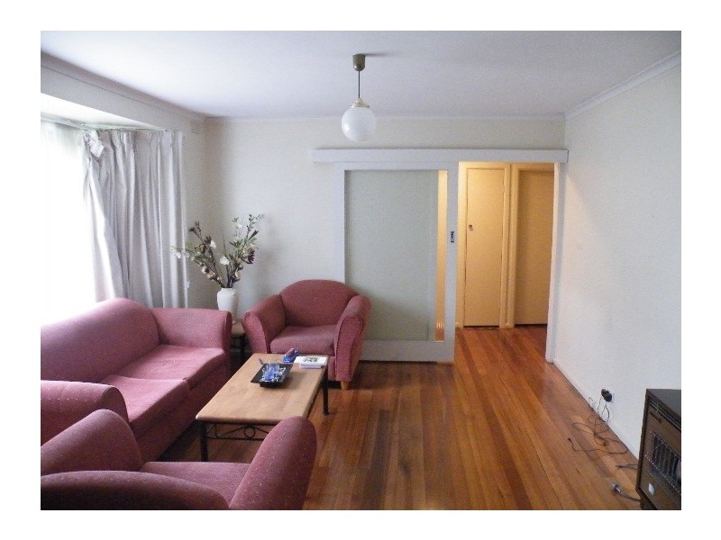 1/596 High Street Road, Glen Waverley VIC 3150