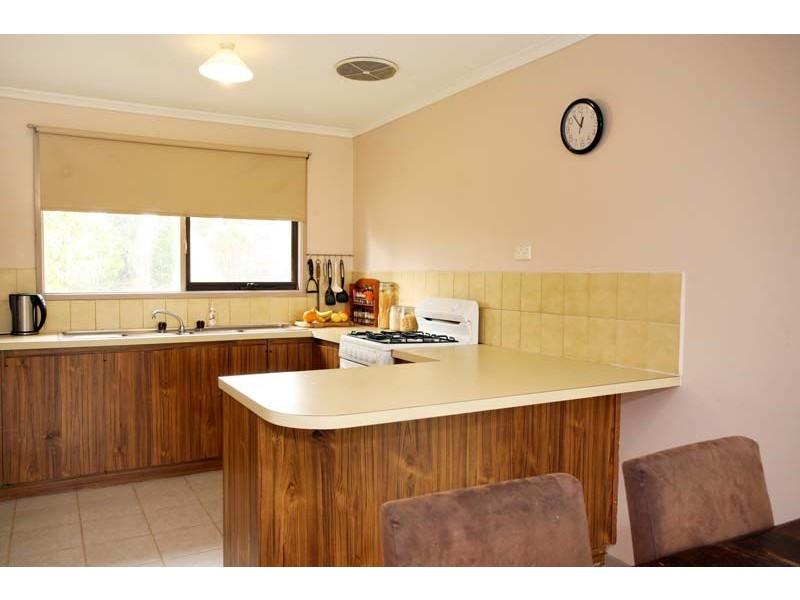 8 Snowgum Close, Rowville VIC 3178