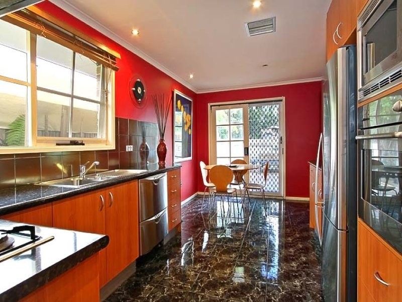 2/740 Waverley Road, Glen Waverley VIC 3150