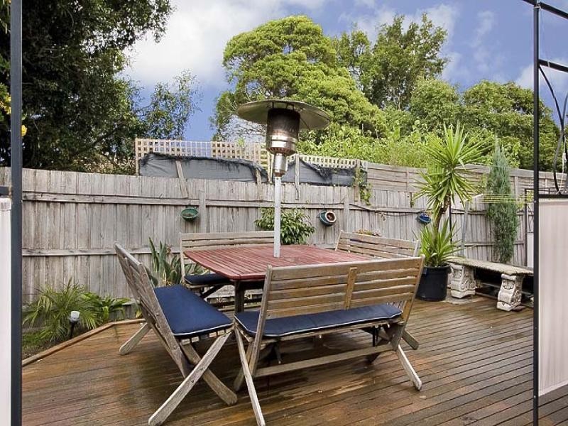 2/740 Waverley Road, Glen Waverley VIC 3150