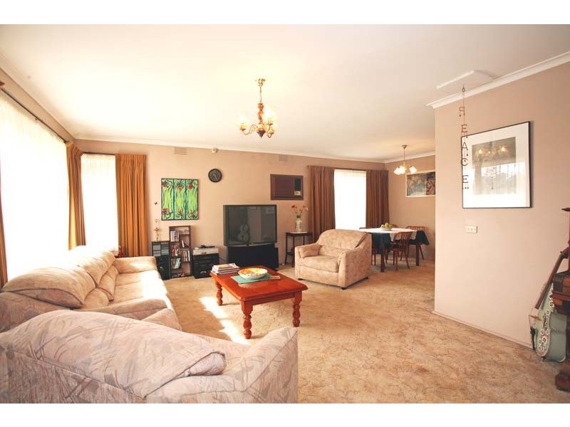 4 Larpent Street, Glen Waverley VIC 3150