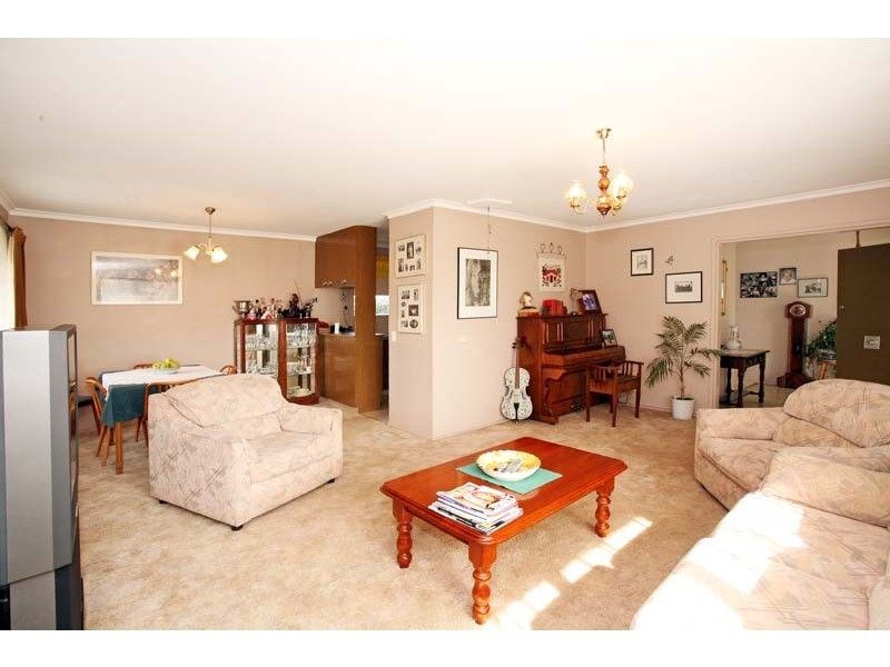 4 Larpent Street, Glen Waverley VIC 3150