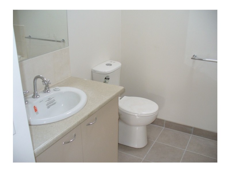 2/16 Mountain Crescent, Mulgrave VIC 3170