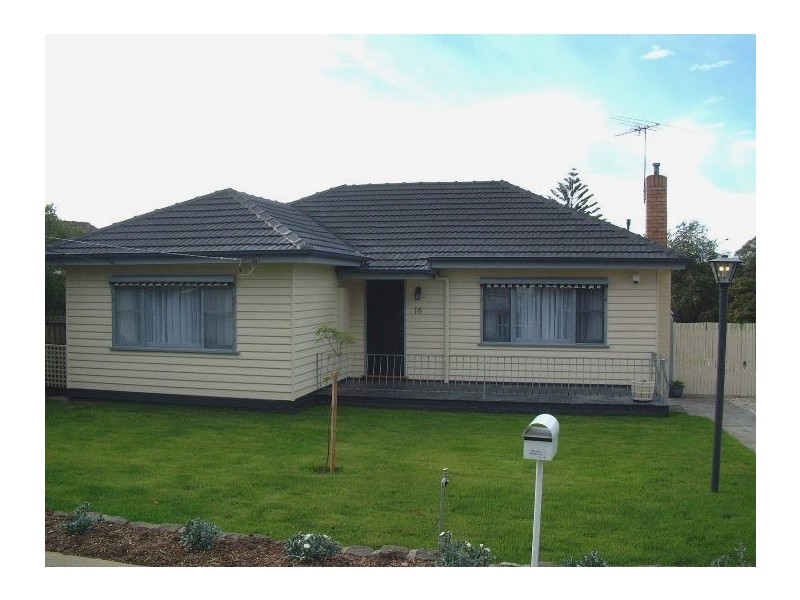 1/16 Mountain Crescent, Mulgrave VIC 3170
