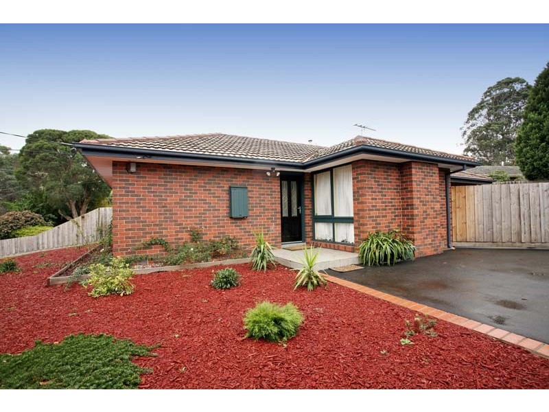 15 Lennox Avenue, Glen Waverley VIC 3150