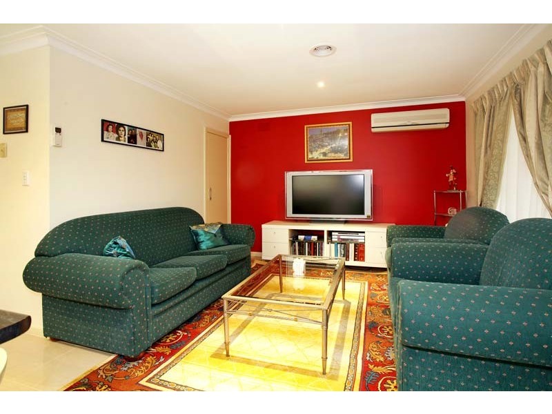 15 Lennox Avenue, Glen Waverley VIC 3150