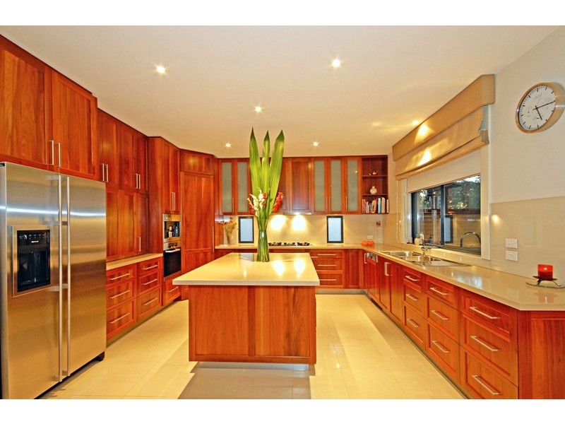 5 Holmes Way, Glen Waverley VIC 3150