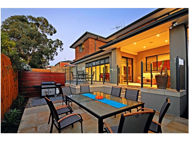 5 Holmes Way, Glen Waverley VIC 3150