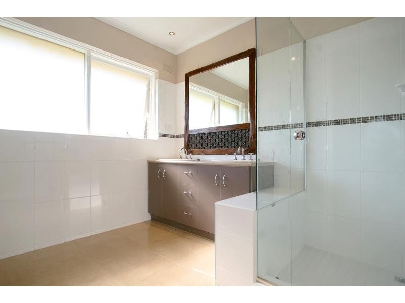 63 Wilson Road, Glen Waverley VIC 3150