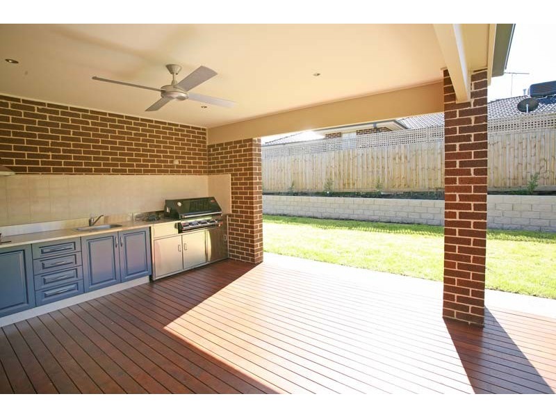 1 Lily Street, Glen Waverley VIC 3150