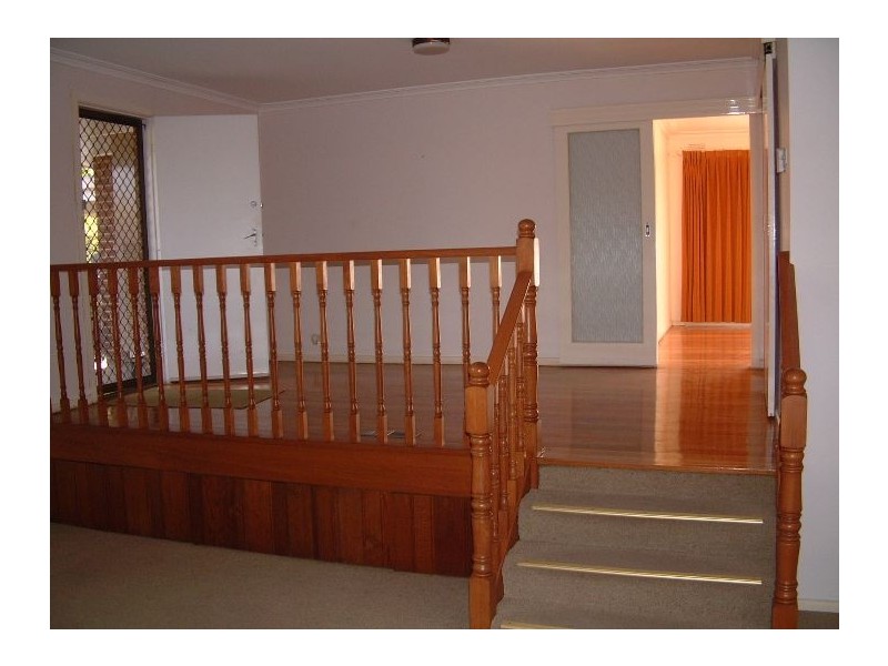 16 Neera Court, Glen Waverley VIC 3150