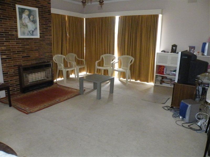 58 Kemp Avenue, Mount Waverley VIC 3149