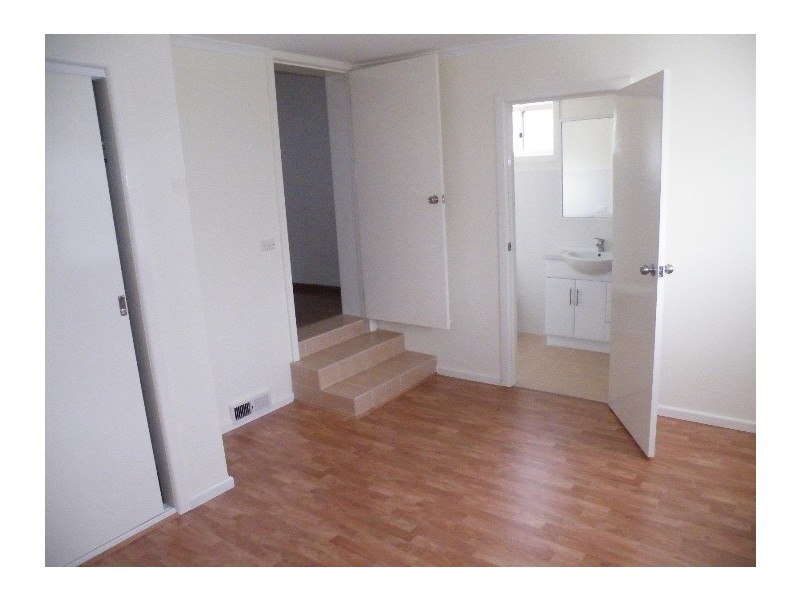 19 Madeline Street, Glen Waverley VIC 3150