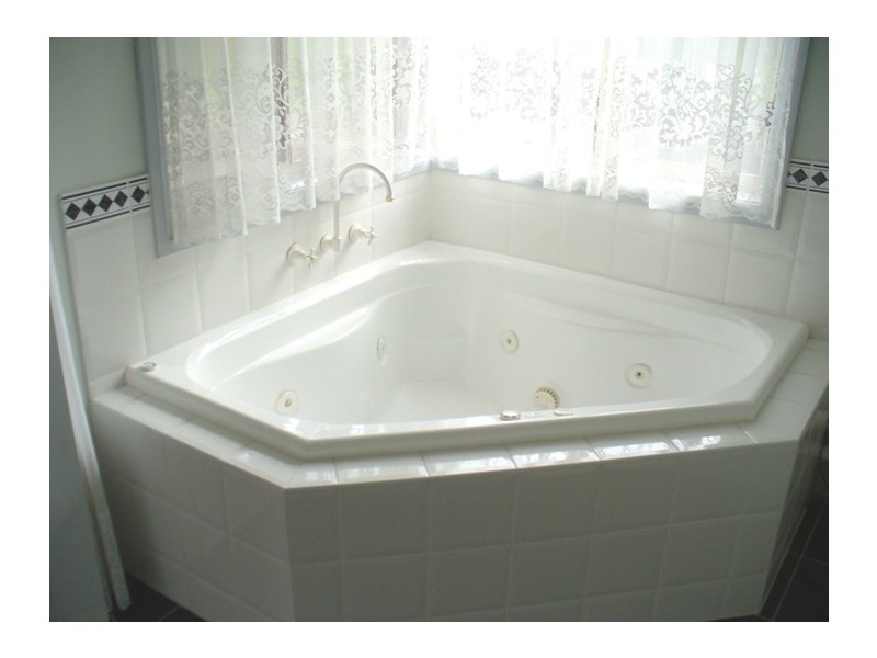 2 Pratico Court, Forest Hill VIC 3131