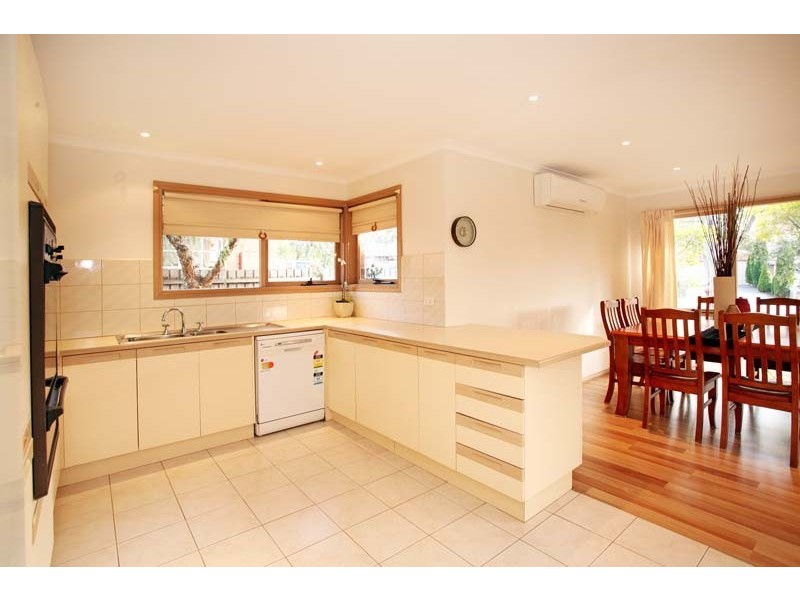 1/65 Whalley Drive, Wheelers Hill VIC 3150