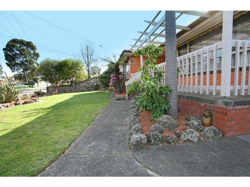 24 Kauri Grove, Glen Waverley VIC 3150