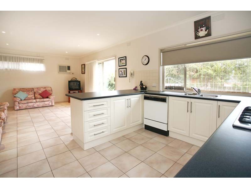 130 Whites Lane, Wheelers Hill VIC 3150