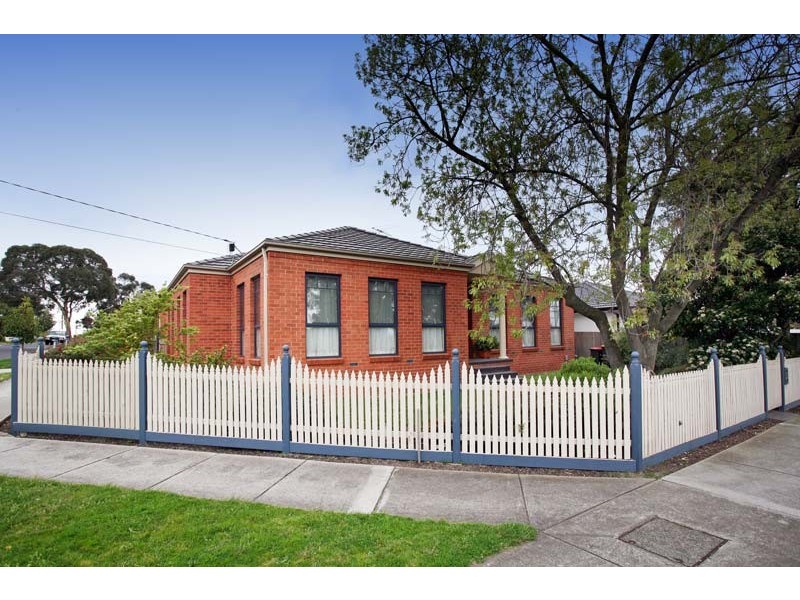 121 Waverley Road, Chadstone VIC 3148
