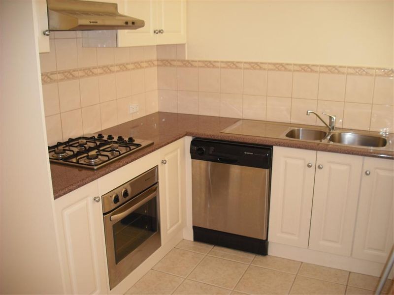 2/39 Jessica Close, Wantirna South VIC 3152