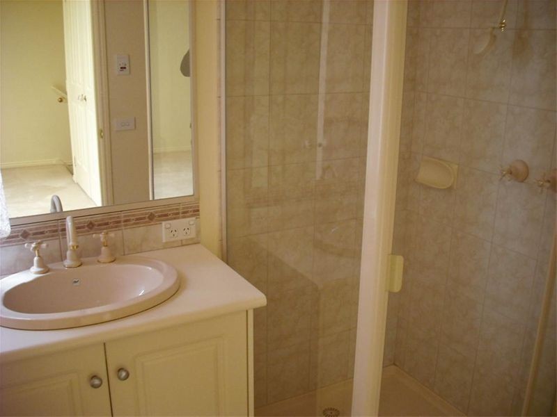 2/39 Jessica Close, Wantirna South VIC 3152