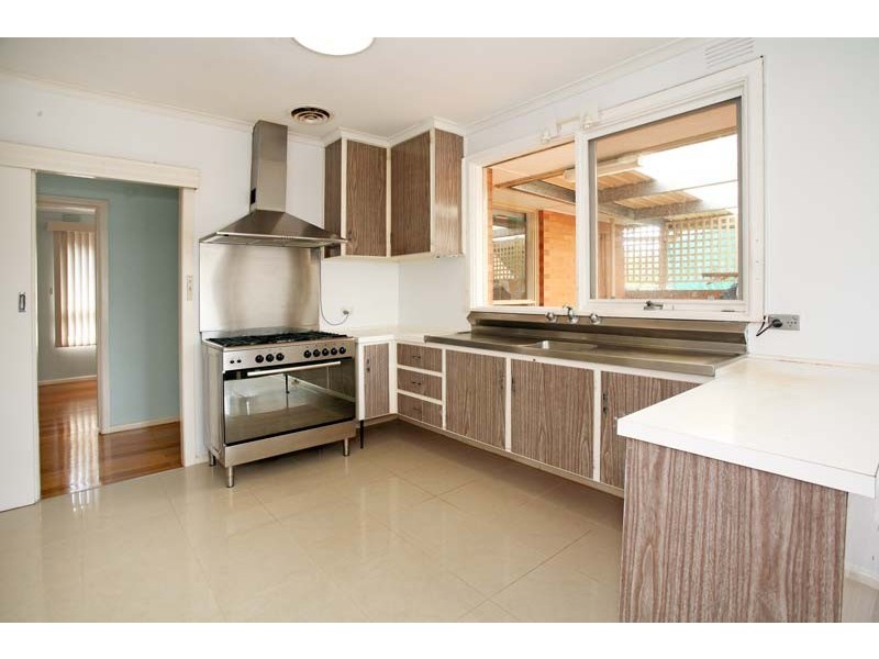 8 Ascot Court, Glen Waverley VIC 3150