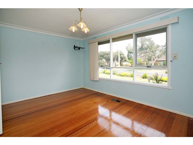 8 Ascot Court, Glen Waverley VIC 3150