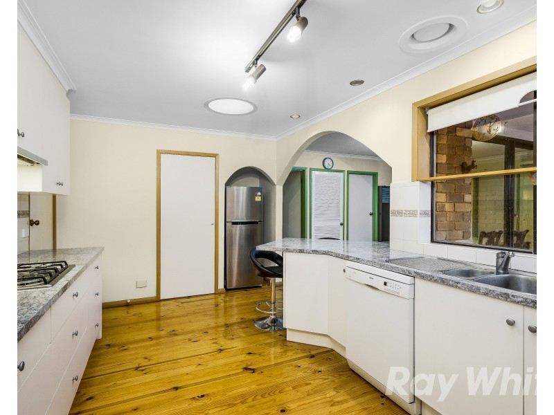 21 Ingleside Crescent, Glen Waverley VIC 3150