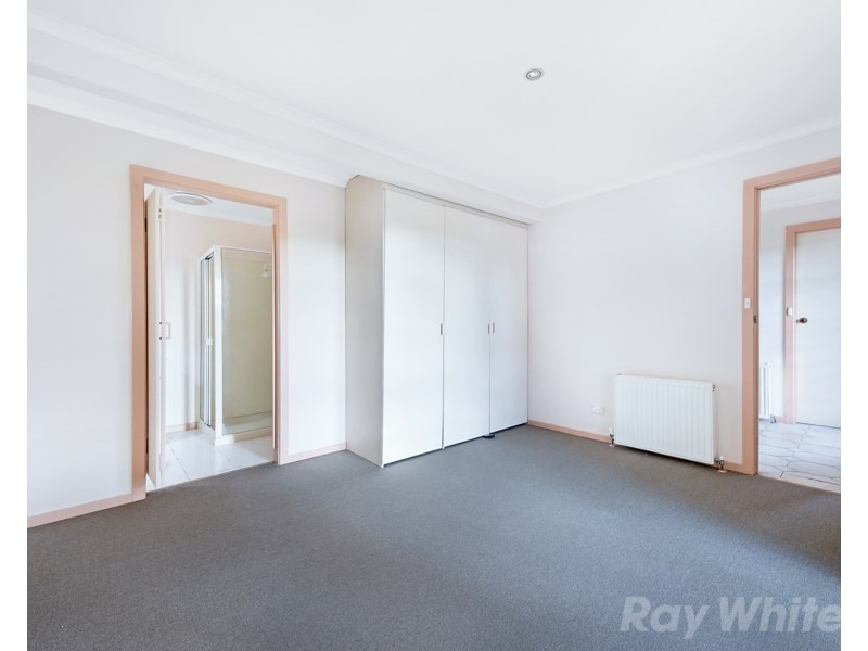 24 Carrol Grove, Mount Waverley VIC 3149