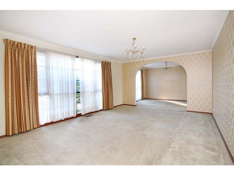2 Poets Court, Glen Waverley VIC 3150