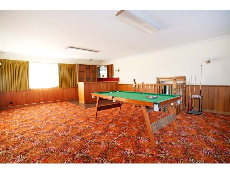 2 Poets Court, Glen Waverley VIC 3150