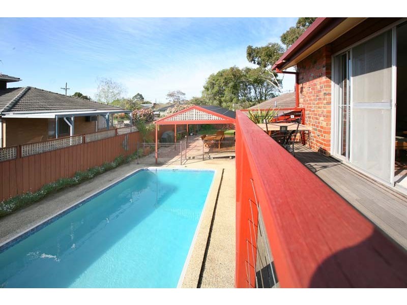 1 Coolabah Avenue, Glen Waverley VIC 3150