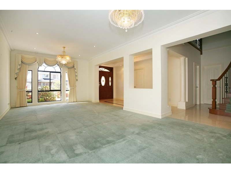 45 Medina Road, Glen Waverley VIC 3150