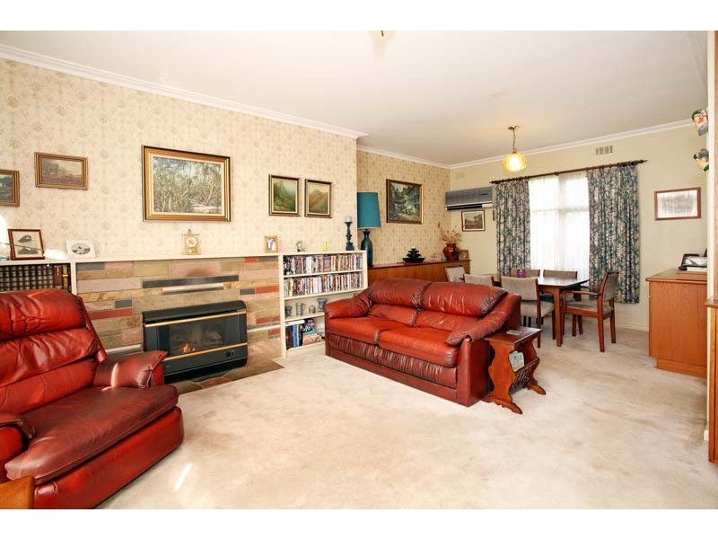 19 Kennedy Street, Glen Waverley VIC 3150