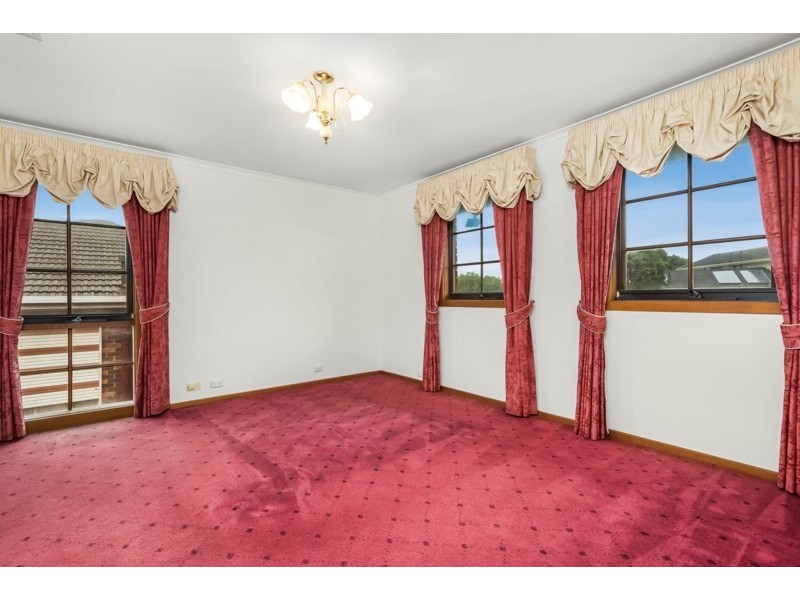 25 Erskine Crescent, Wheelers Hill VIC 3150