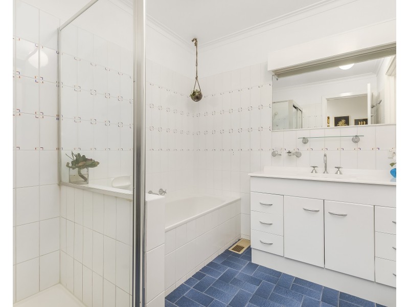 50-52 Craig Hill Drive, Wheelers Hill VIC 3150