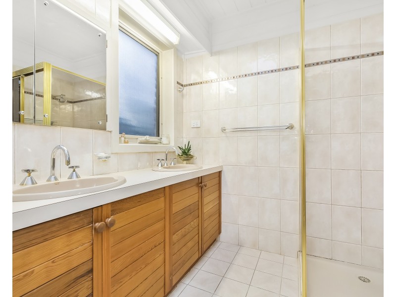 50-52 Craig Hill Drive, Wheelers Hill VIC 3150