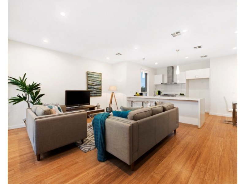 1/14 Hughes Street, Burwood VIC 3125